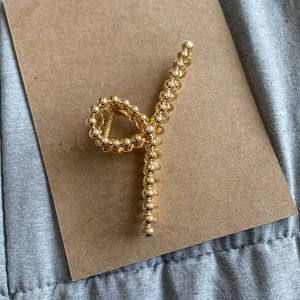 Gold metal claw clip